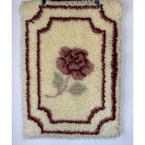 Latch Hook Rug Wall Hanging Cottage Core 1970-80s Rose Solitaire 20x27